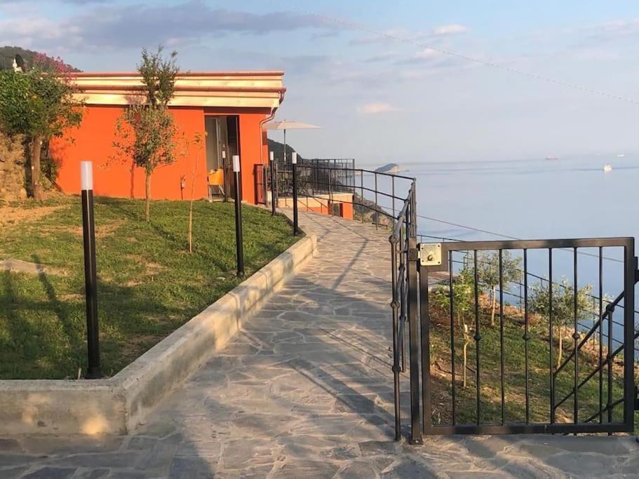 Orangehouse Cinque Terre. Private Parking Villa Riomaggiore Exterior photo